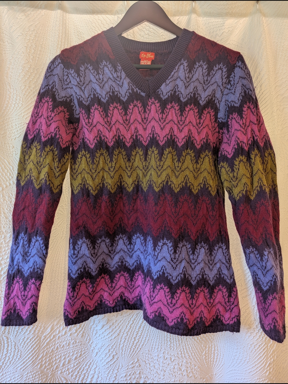 "Lip Gloss"  Multicolor Zigzag V‑Neck Sweater - 100% Wool